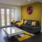 Ur City Pad - 4 Bedrooms - 4 Bathrooms - Somerset House