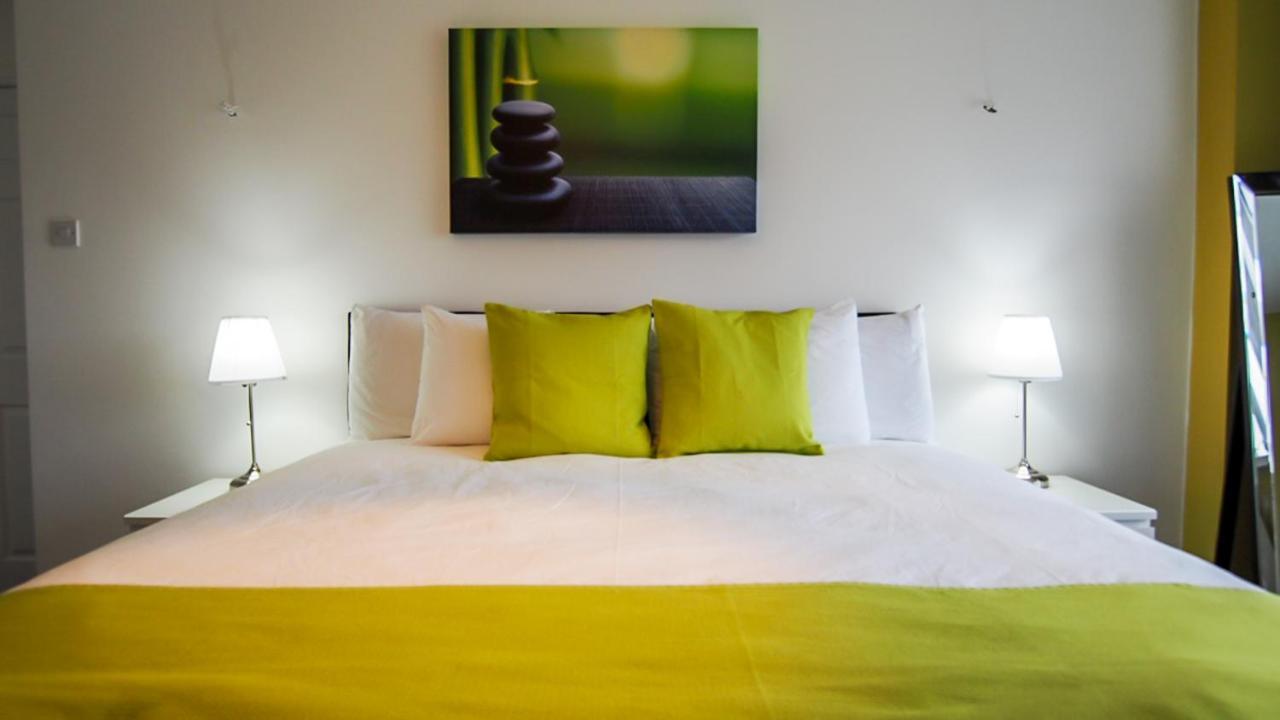 Ur Pad - 4 Bedrooms - 4 Bathrooms - Somerset House