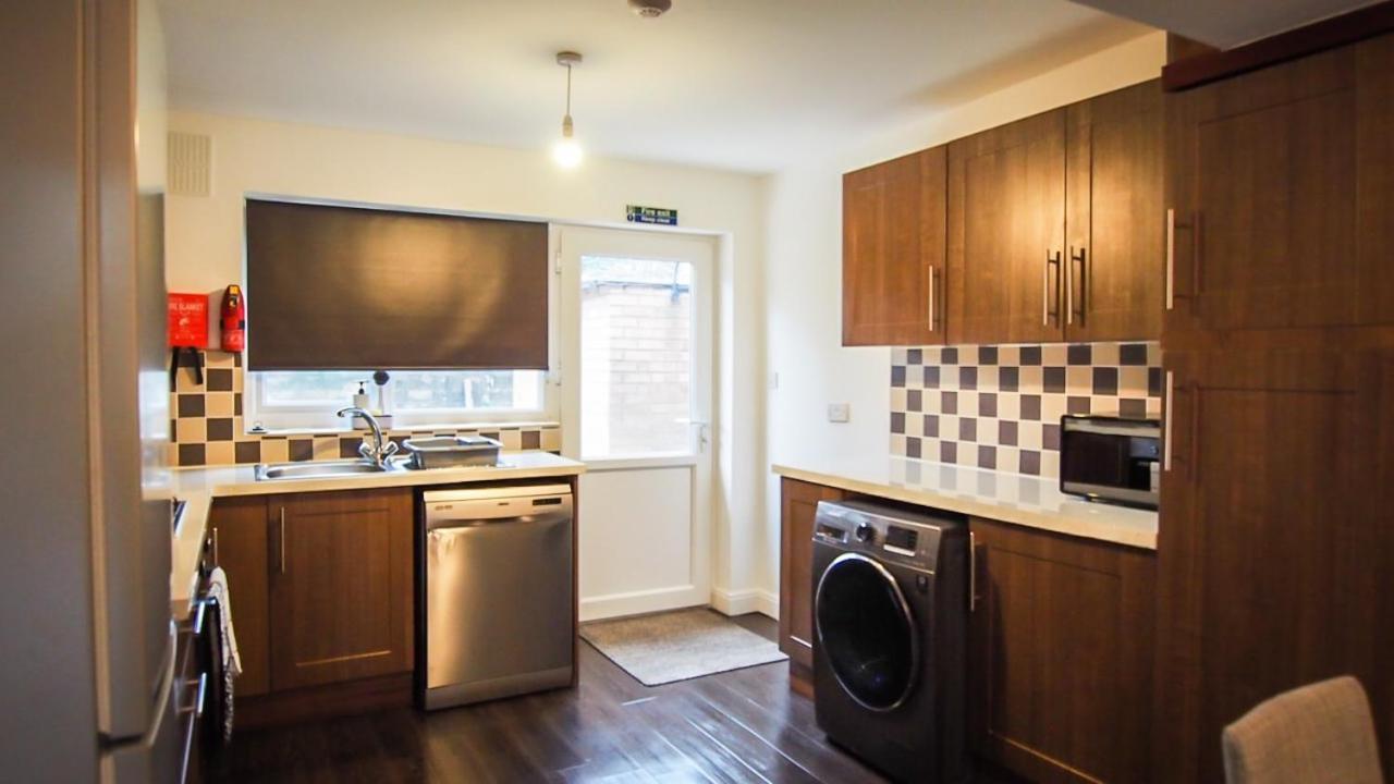 Ur Pad - 4 Bedrooms - 4 Bathrooms - Somerset House